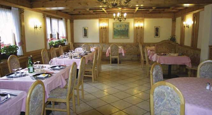 Alpen Hotel Vidi, Madonna Di Campiglio ski chalet, image 2